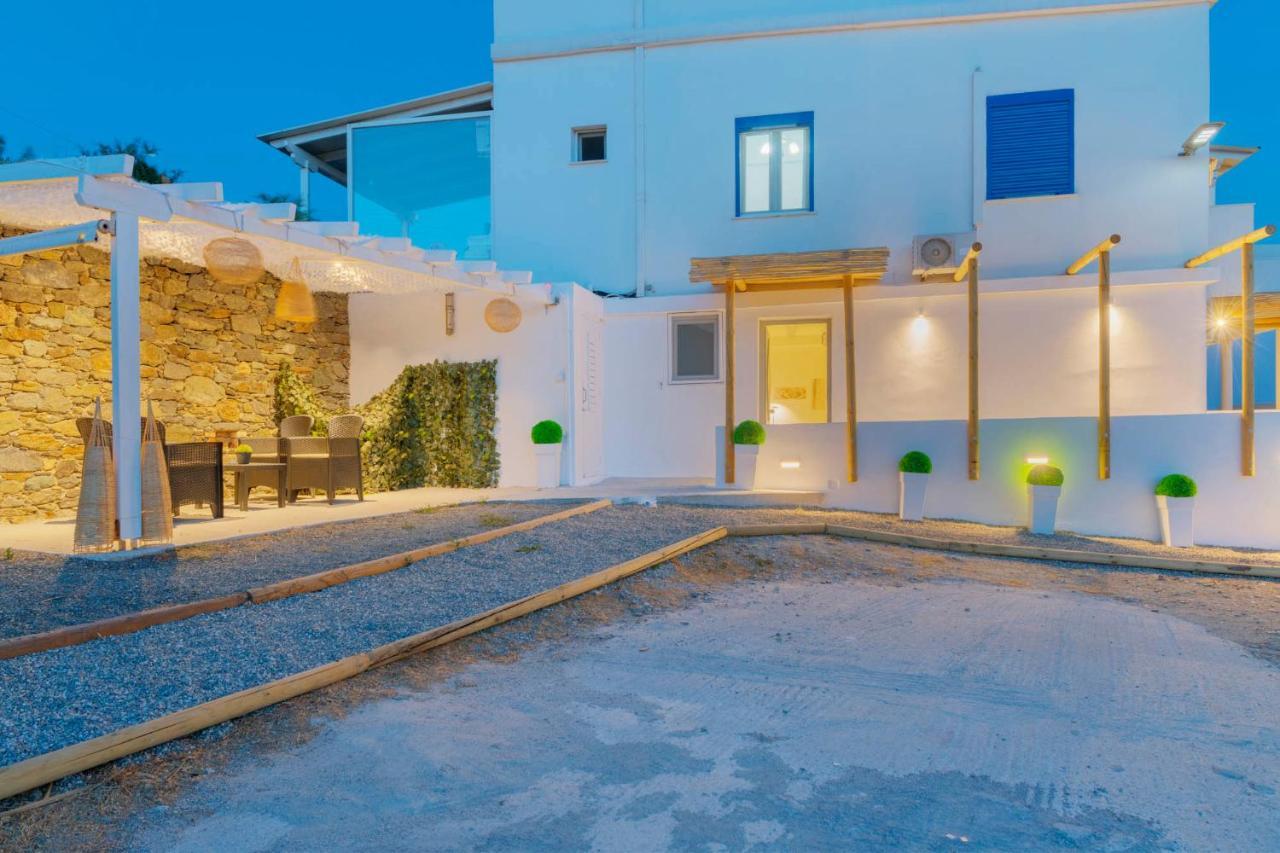 Endless Blue From Syros - Megas Gialos Resort - Suite 1 Eksteriør billede